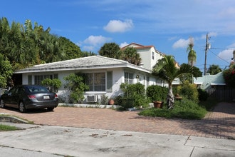 319-323 Kenilworth Blvd in West Palm Beach, FL - Building Photo - Building Photo