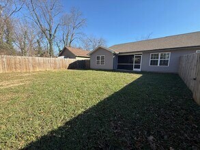 1211 E Harper Ave in Maryville, TN - Building Photo - Building Photo