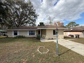 14 Pine Radial in Ocala, FL - Building Photo