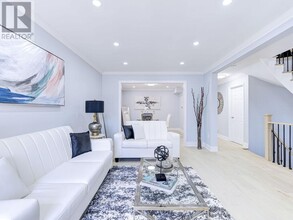 6127 Silken Laumann Way in Mississauga, ON - Building Photo - Building Photo