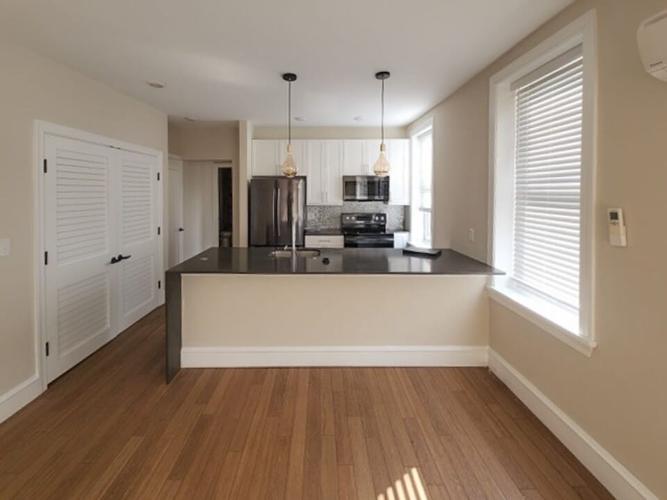 228 W 9th St in Wilmington, DE - Building Photo