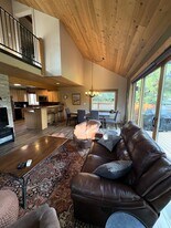 231 E Rabbit Ct in Silverthorne, CO - Building Photo