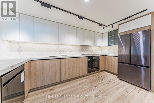 3131 Bridletowne Cir in Toronto, ON - Building Photo - Building Photo