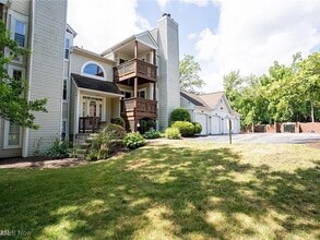 1316 Cedarwood Dr in Westlake, OH - Building Photo - Building Photo