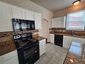 329 Tranquility Ln in Cedar Hill, TX - Building Photo - Building Photo