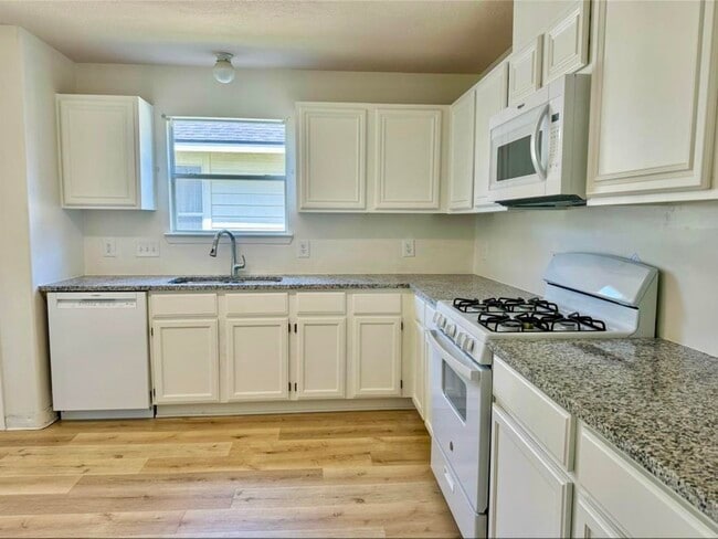 6519 Floral Glen Ln in Katy, TX - Building Photo - Building Photo