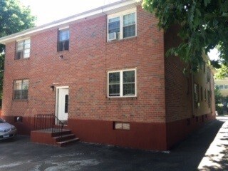 10 George Street in Hartford, CT - Building Photo