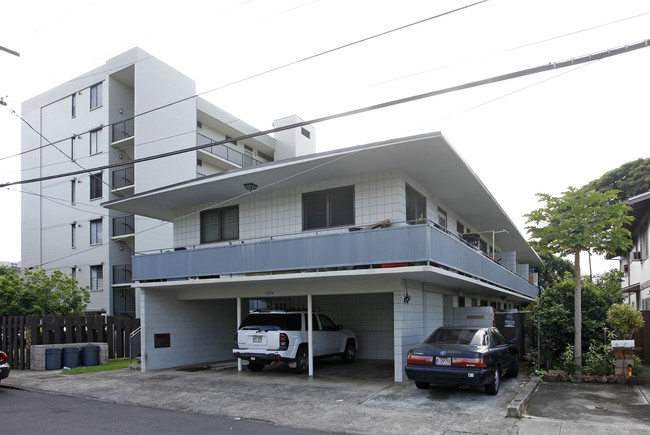 1275 Matlock Ave in Honolulu, HI - Foto de edificio - Building Photo