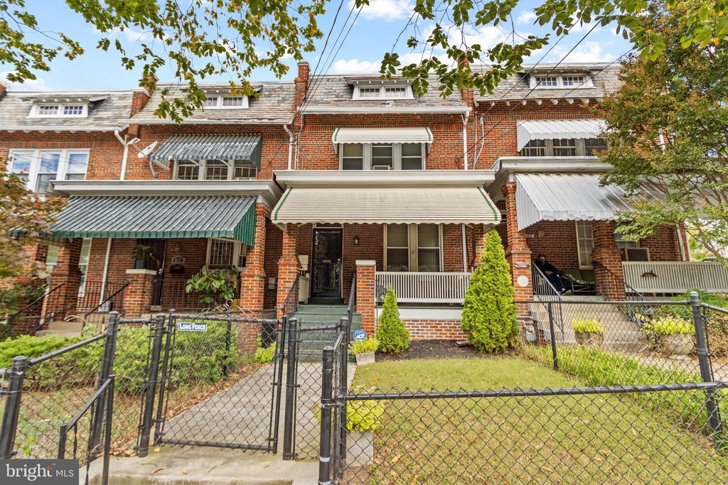 415 Gallatin St NW in Washington, DC - Building Photo