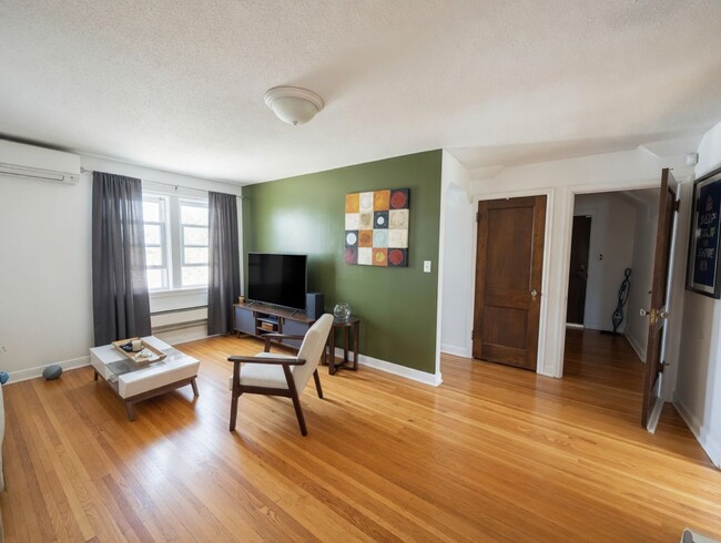 property at 3342 N Humboldt Ave