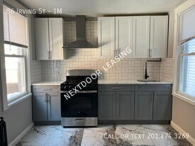 86 Irving St in Jersey City, NJ - Building Photo