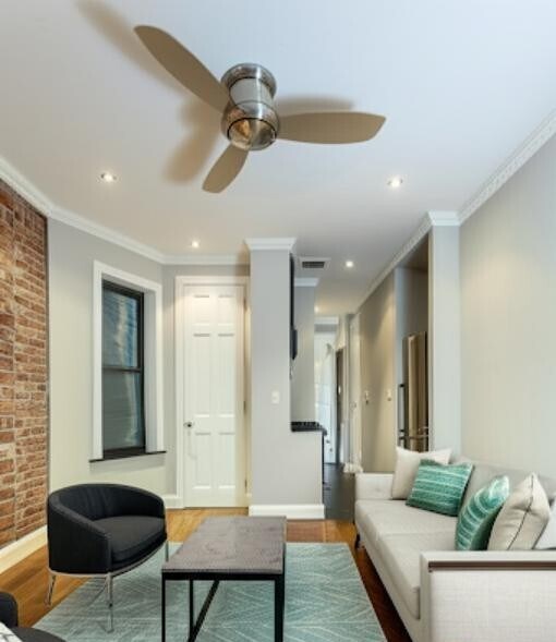 309 E 8th St, Unit B3 in New York, NY - Foto de edificio