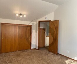 3702 47th Ave NE in Salem, OR - Building Photo - Building Photo