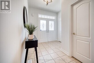 5 Barter St in Markham, ON - Building Photo - Building Photo