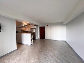 419 Atkinson Dr, Unit 1205 in Honolulu, HI - Building Photo - Building Photo