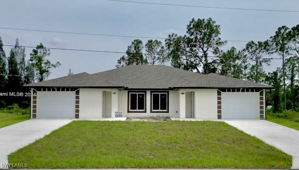 2012 East 12th Street in Lehigh Acres, FL - Building Photo