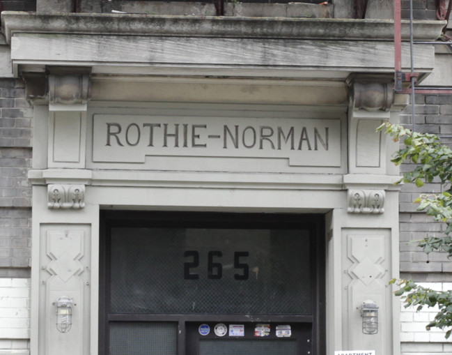 Rothie-Norman in Bronx, NY - Foto de edificio - Building Photo