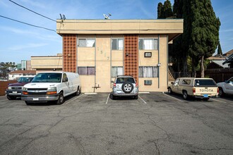 1917 Montrose St in Los Angeles, CA - Building Photo - Building Photo