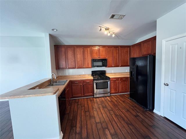 623 Creekside Dr in Little Elm, TX - Building Photo - Building Photo