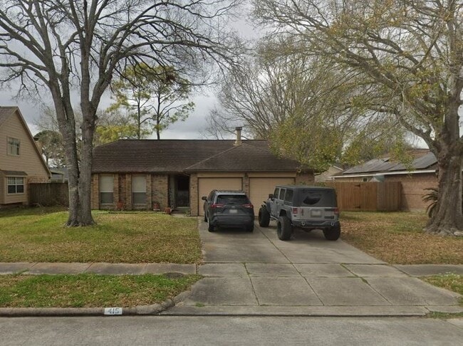 415 Starborough Dr