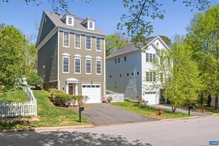 545 Summerford Ln in Crozet, VA - Building Photo