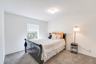 1480 Gulley River Rd in Harrogate, TN - Building Photo - Building Photo