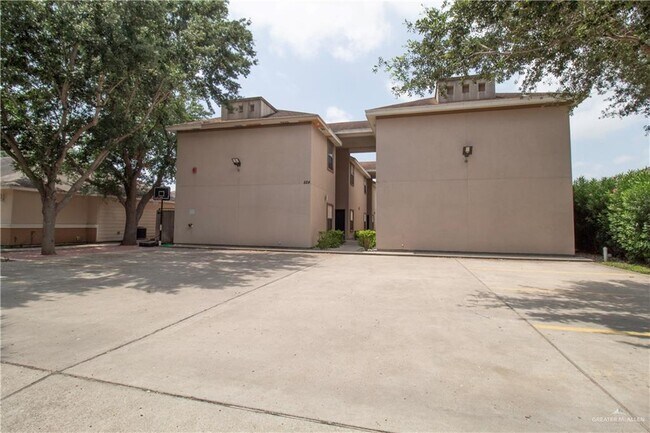 18 W Daffodil Ave in McAllen, TX - Building Photo - Building Photo