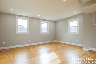 26 Glenmont Rd, Unit 2 in Boston, MA - Building Photo - Building Photo