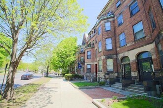 44 Fenway in Boston, MA - Building Photo - Building Photo