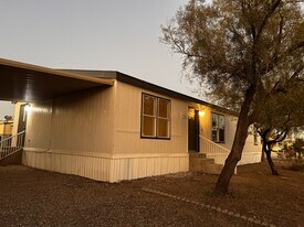 3214 W Jusnic Cir in Tucson, AZ - Building Photo