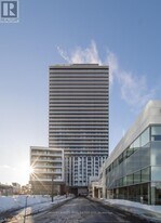 5858 Yonge St in Toronto, ON - Building Photo