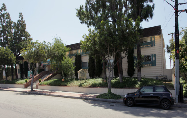 The Chalet in Torrance, CA - Building Photo - Building Photo
