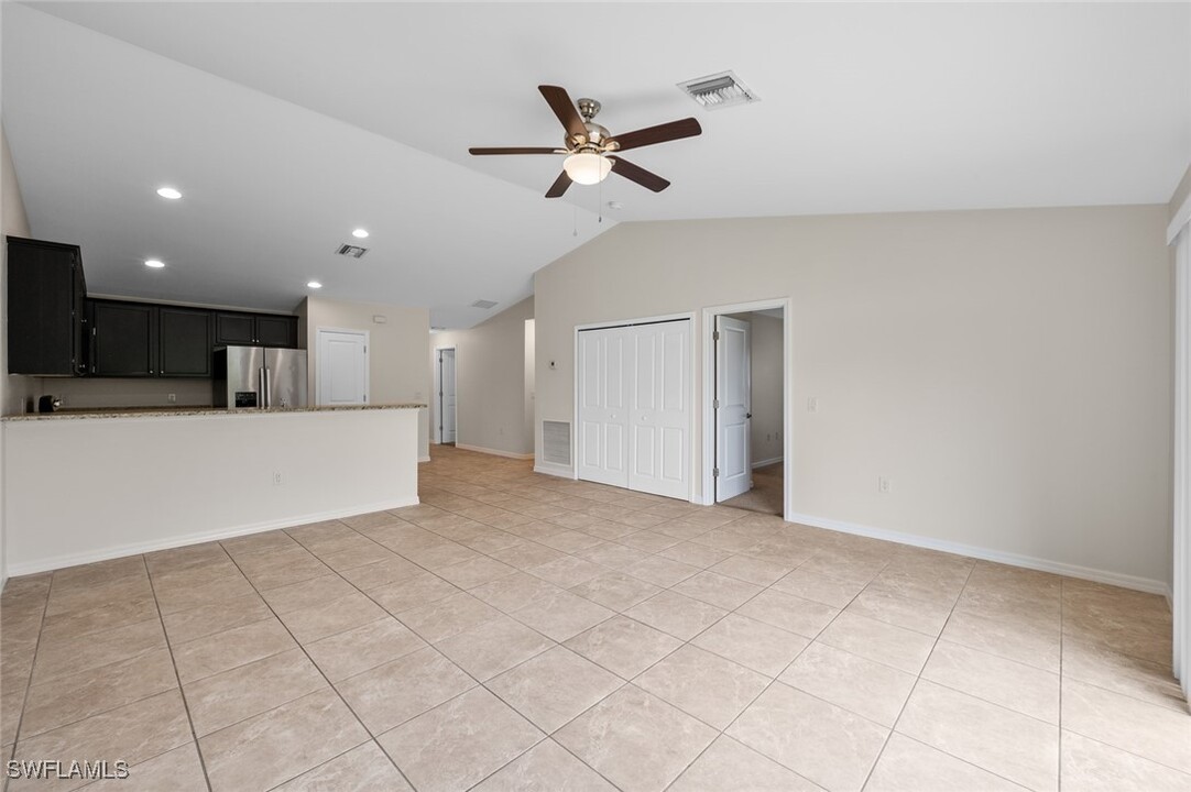 153 SE 12th Terrace in Cape Coral, FL - Building Photo