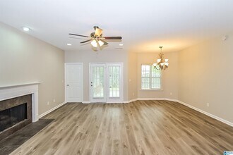 2048 Fairbank Cir in Chelsea, AL - Building Photo - Building Photo