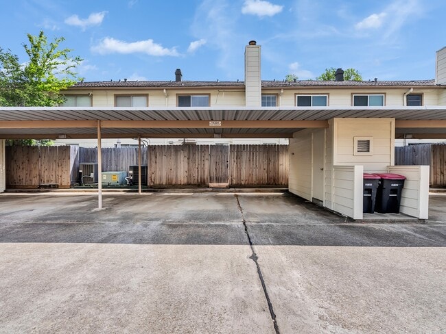 property at 14325 Lost Meadow Ln