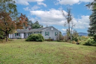4 Vista Dr in Brookfield, CT - Building Photo - Building Photo