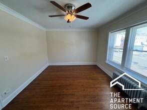 2510 N Leclaire Ave in Chicago, IL - Building Photo - Building Photo
