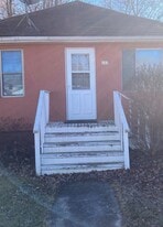 162 Armour St in Seneca, IL - Building Photo