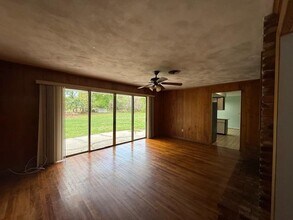 3026 US-1 in Mims, FL - Building Photo - Building Photo