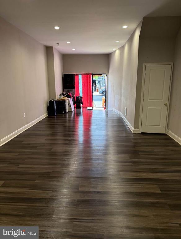 property at 3046 Kensington Ave