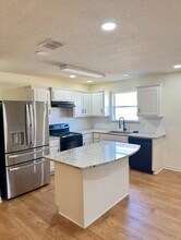 11474 Country Canyon in San Antonio, TX - Building Photo - Building Photo