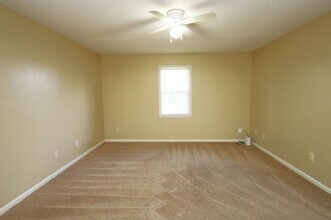 6104 Vinnie Dr in Valdosta, GA - Building Photo - Building Photo