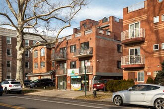 149-17 Sanford Ave in Flushing, NY - Building Photo - Building Photo