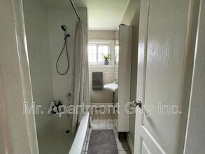 97 Wood St in Kitchener, ON - Building Photo - Building Photo