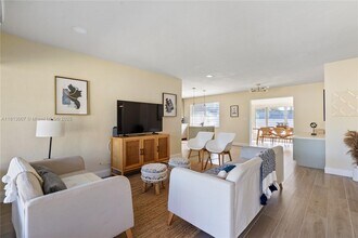 20 NE 17th Ave in Pompano Beach, FL - Foto de edificio - Building Photo