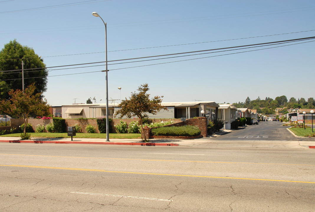 Canoga Mobile Estates in Canoga Park, CA - Building Photo