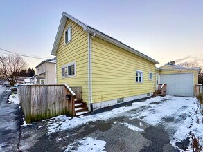 715 Rear Mabel St in New Castle, PA - Building Photo - Building Photo