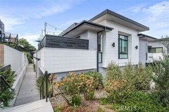 151 Paseo De La Concha in Redondo Beach, CA - Building Photo - Building Photo