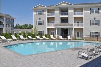 Parkside at Charles Street in Newport News, VA - Foto de edificio - Building Photo