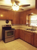 1525 Cleveland Ave in Loveland, CO - Building Photo